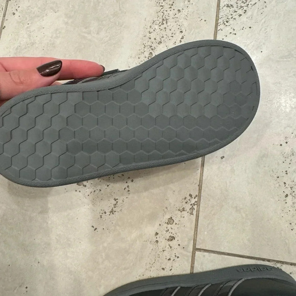 NWOT Adidas Boy’s Grand Court Black and Camouflage Carbon Sneaker Tennis Shoe - Picture 7 of 8